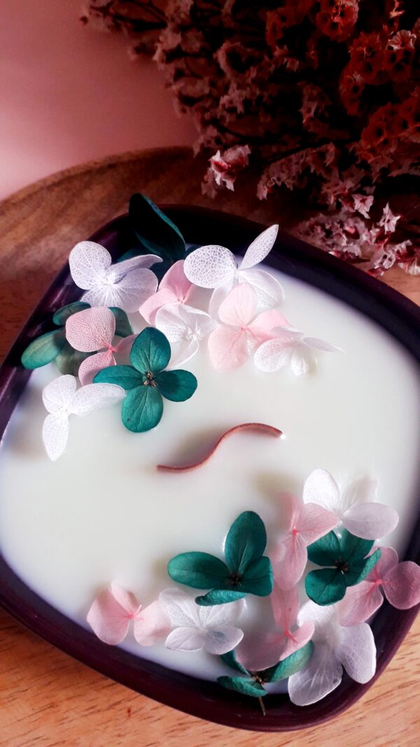 bougie-artisanale-fleurs-séchées