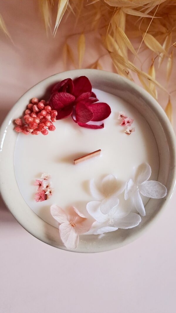 bougie-artisanale-fleurs-séchées