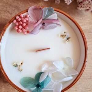 bougie-artisanale-fleurs-séchées