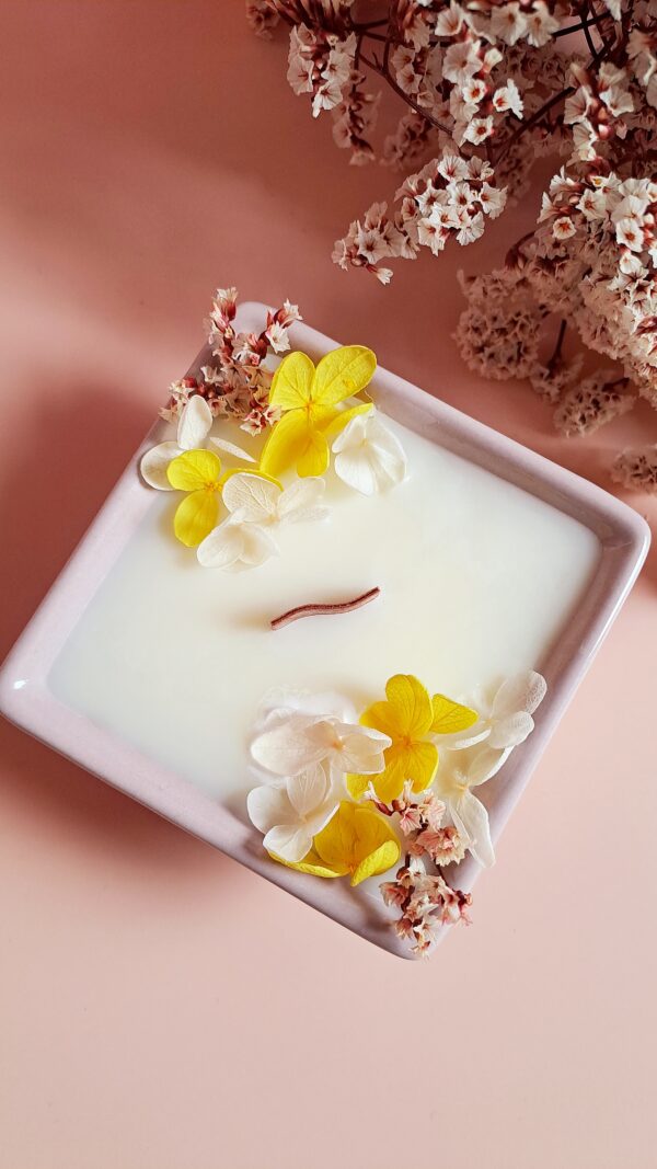 bougie-artisanale-fleurs-séchées