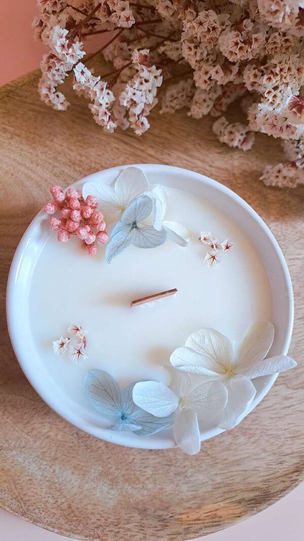 bougie-artisanale-fleurs-séchées