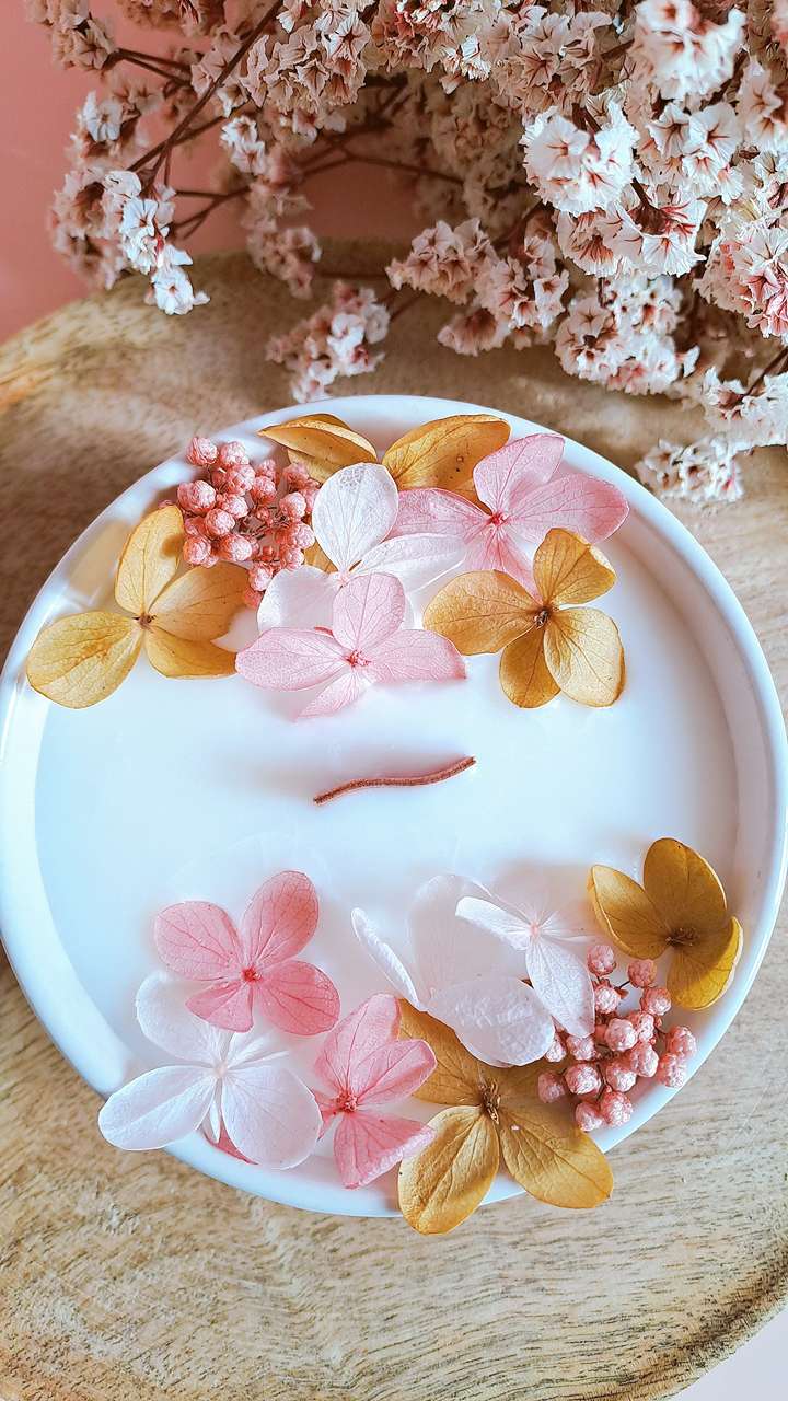 bougie-artisanale-fleurs-séchées