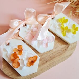 suspensions-artisanales-parfumées-fleuries