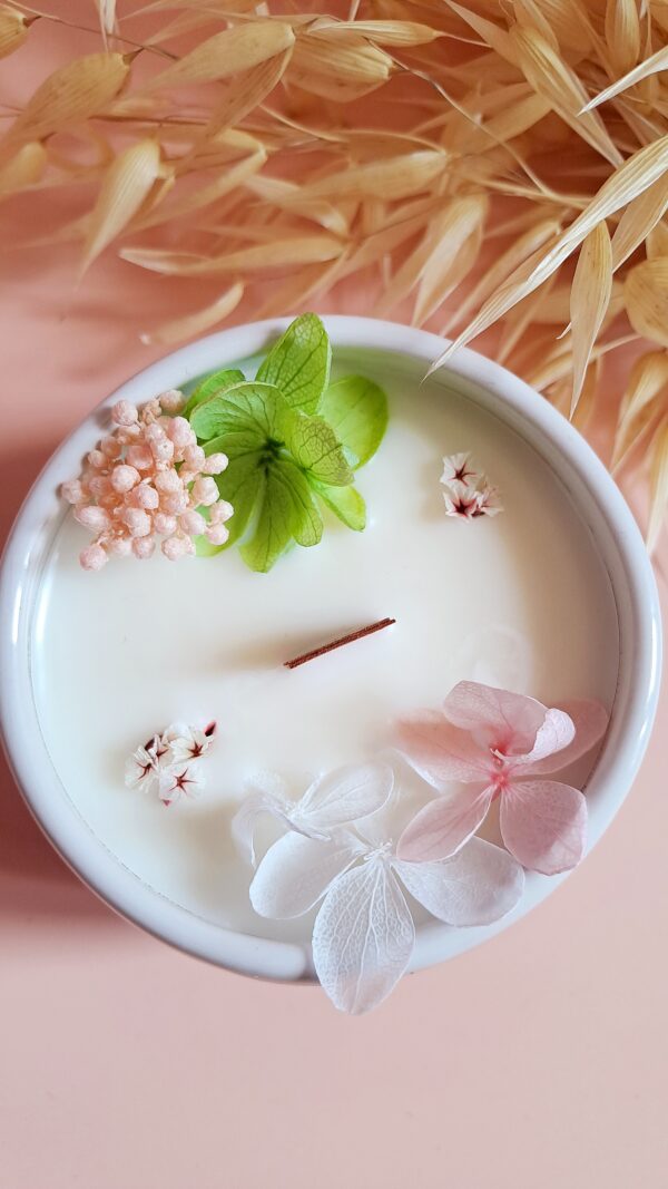 bougie-artisanale-fleurs-séchées