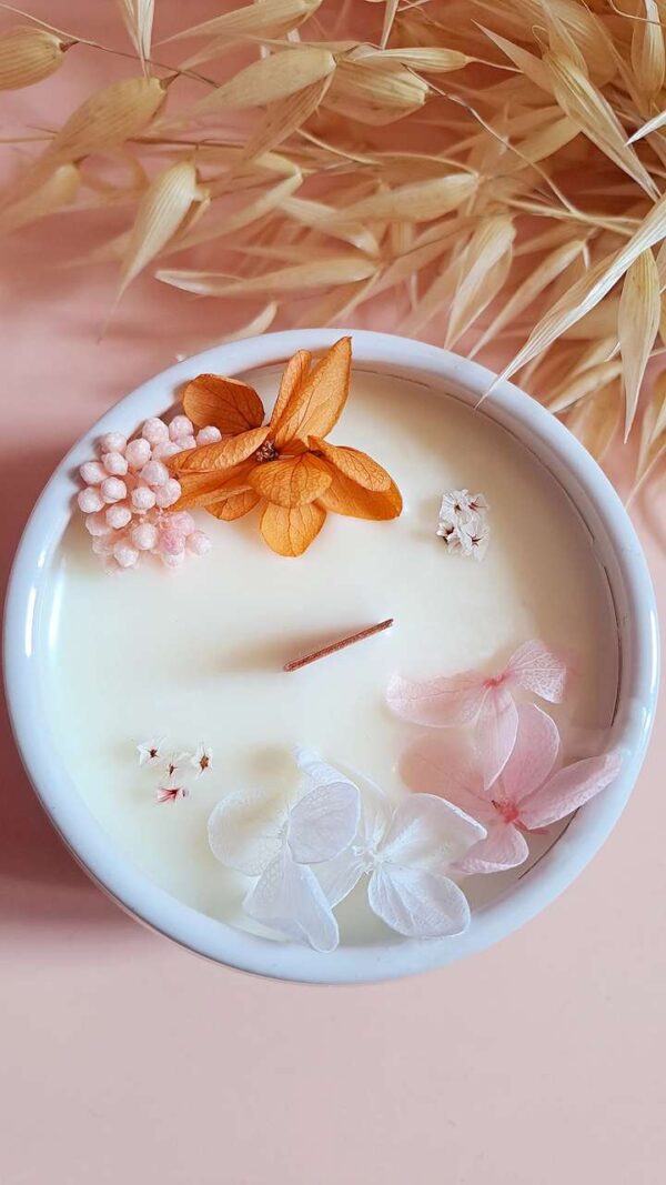 bougie-artisanale-fleurs-séchées