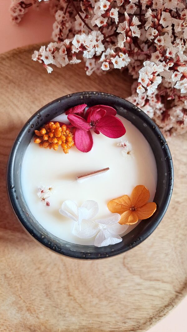 bougie-artisanale-fleurs-séchées