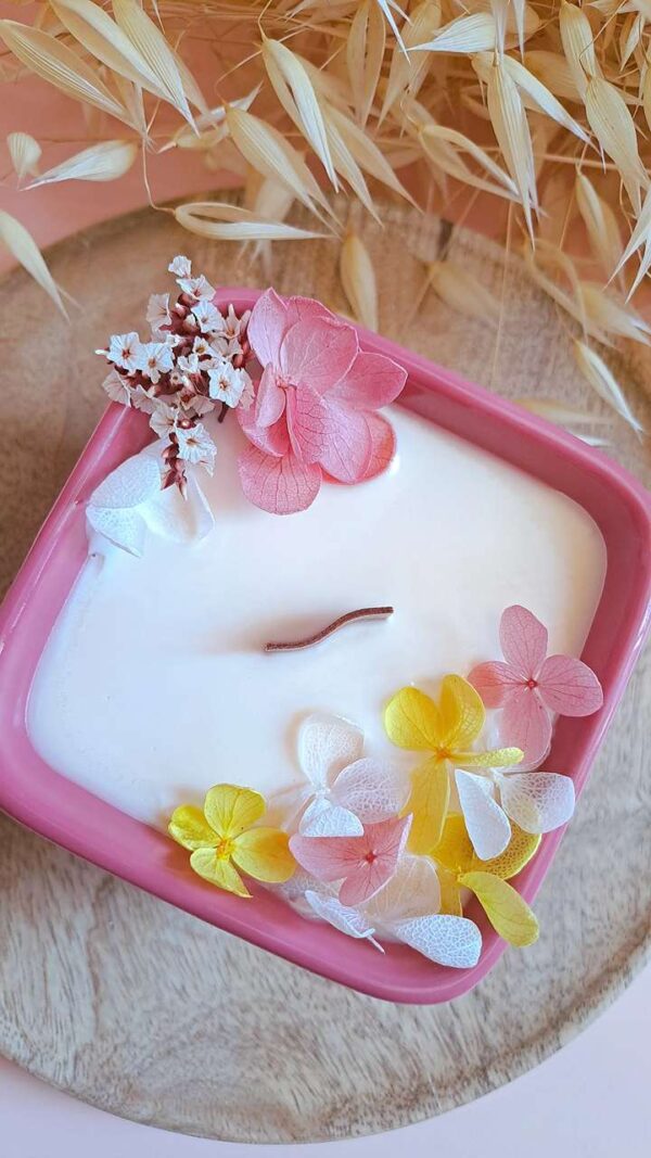 bougie-artisanale-fleurs-séchées