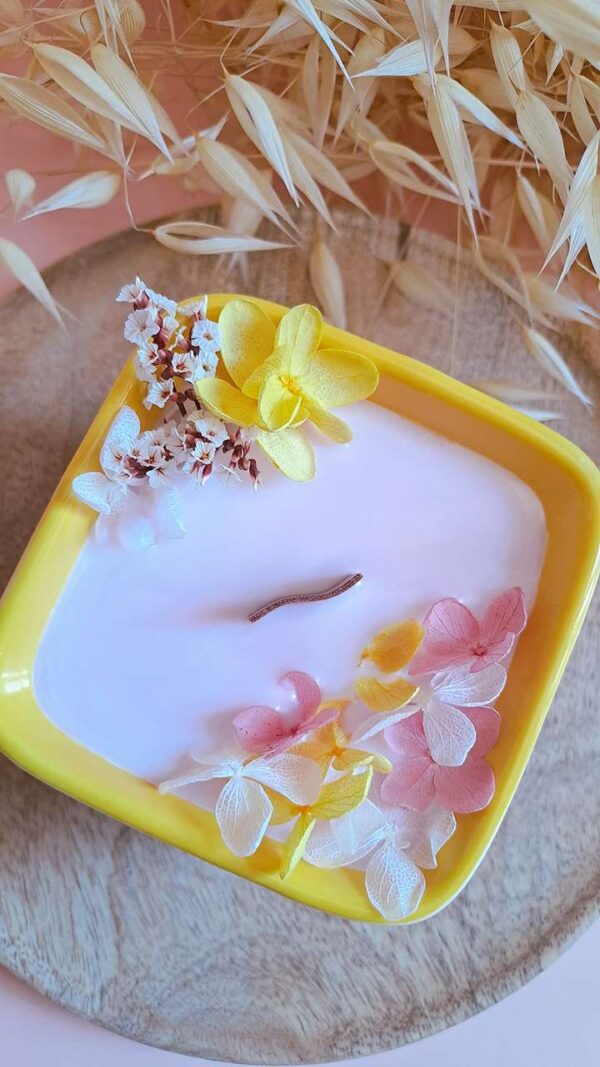 bougie-artisanale-fleurs-séchées