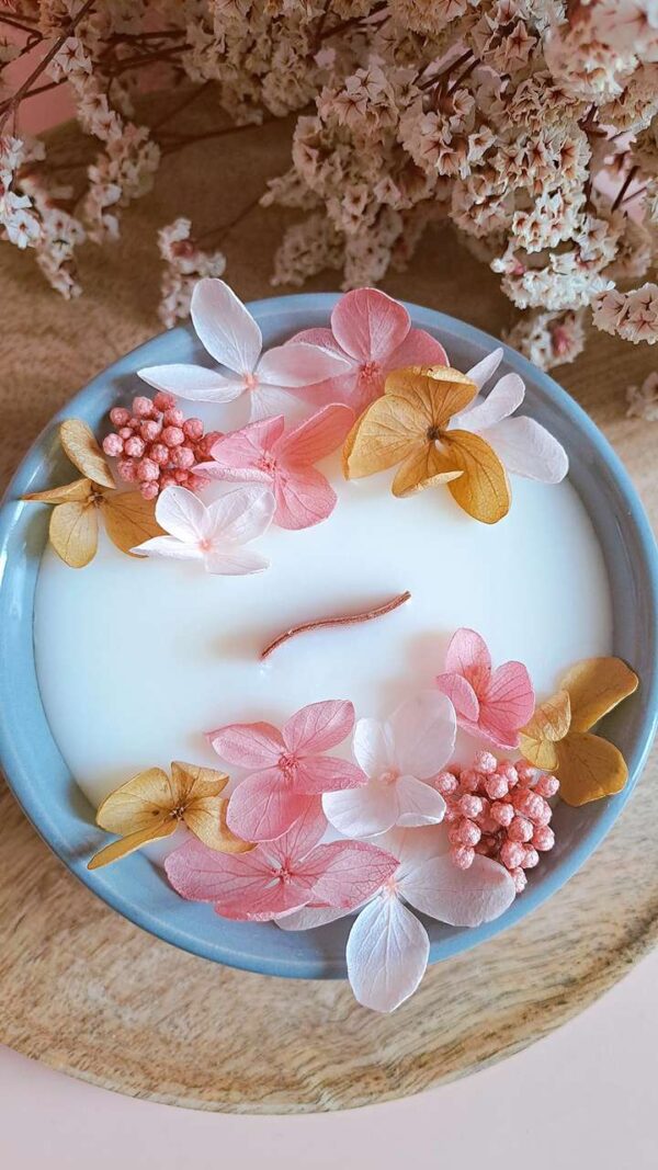bougie-artisanale-fleurs-séchées