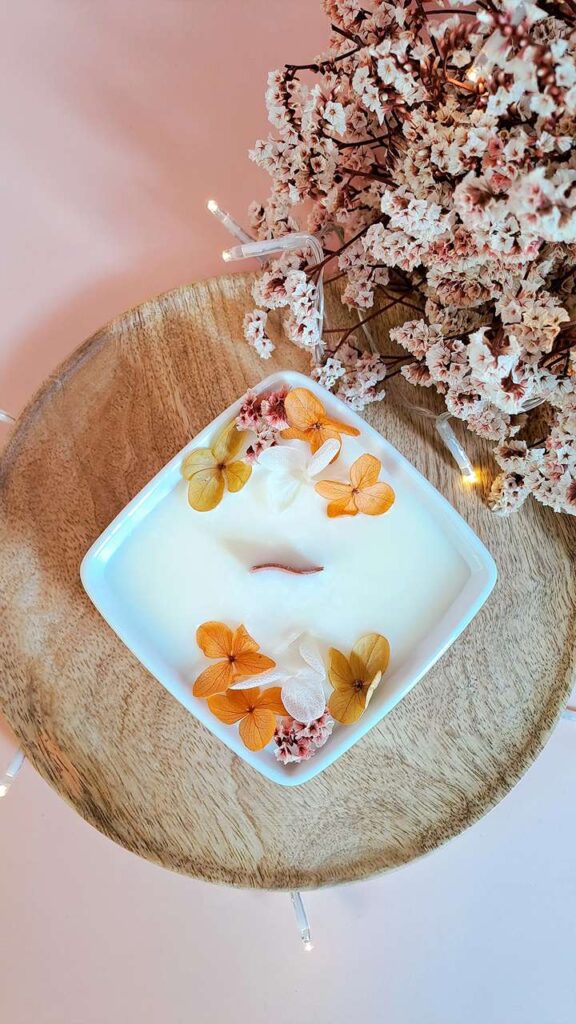 Bougie Artisanale Parfumée et Fleurie | ORANGE & CANNELLE