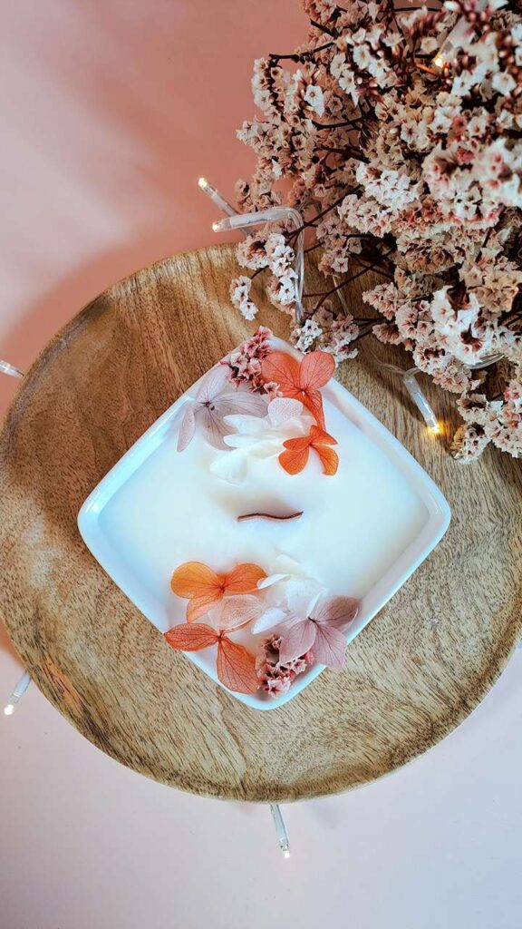 Bougie Artisanale Parfumée et Fleurie | LiTCHi GiVRÉ