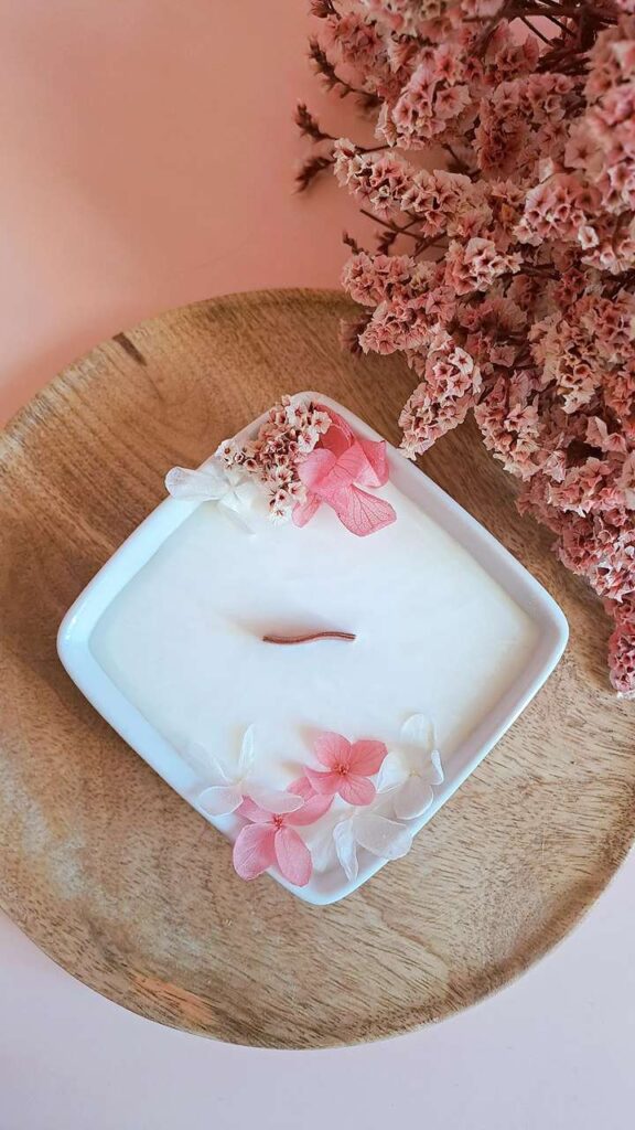 Bougie Artisanale Parfumée et Fleurie | AZALÉE DU JAPON